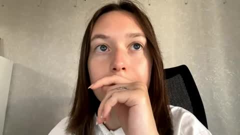 Melisa online show from June 2026 01:11:02 AM