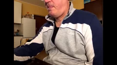 giovanni_1964 online show from February 2026 06:35:02 AM