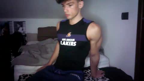 Snapshot of giovyyx chatting on February 2025 12:47:01 PM giovyyx online show from February 2025 12:47:01 PM