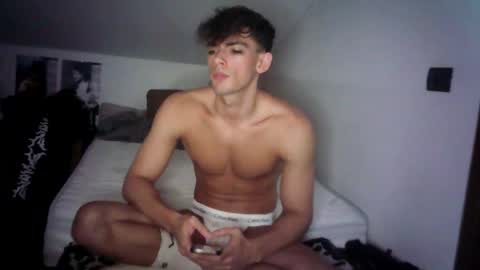 Snapshot of giovyyx chatting on February 2025 11:16:01 PM giovyyx online show from February 2025 11:16:01 PM