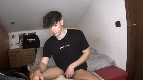 Snapshot of giovyyx chatting on January 2026 12:54:02 PM giovyyx online show from January 2026 12:54:02 PM