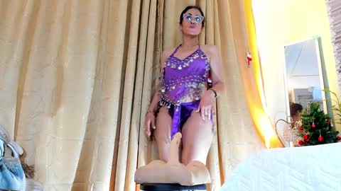 Snapshot of girasol_walton chatting on December 2024 05:08:02 PM Girasol Walton online show from December 2024 05:08:02 PM