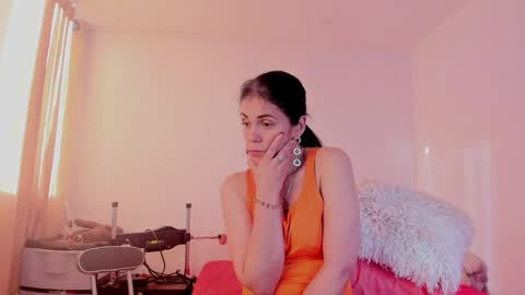 Snapshot of girasol_walton chatting on February 2025 12:26:02 PM Girasol Walton online show from February 2025 12:26:02 PM