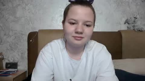 girl_cute07 online show from May 2026 07:45:02 PM