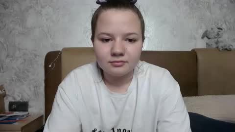 girl_cute07 online show from May 2026 07:56:02 PM