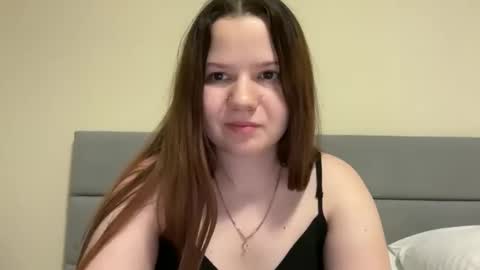 girl_cute07 online show from May 2026 07:18:02 PM