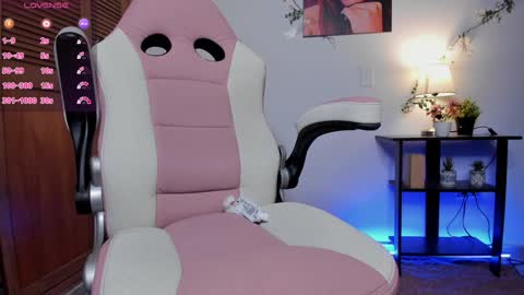 Bri online show from December 2024 05:02:01 PM