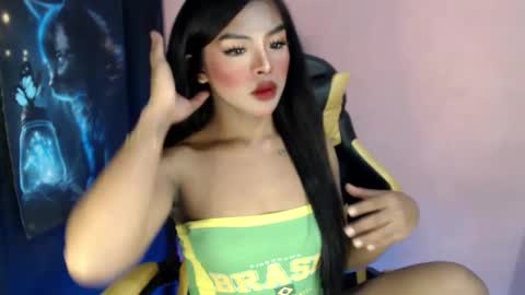 queen ronna online show from January 2025 12:06:01 PM