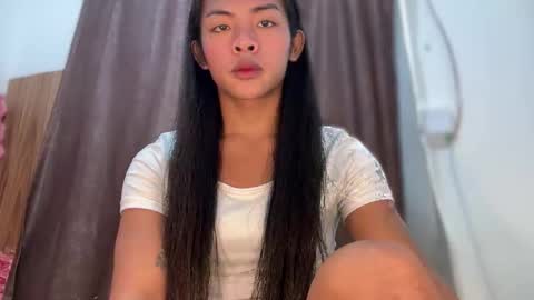 queen ronna online show from September 2025 01:05:01 AM