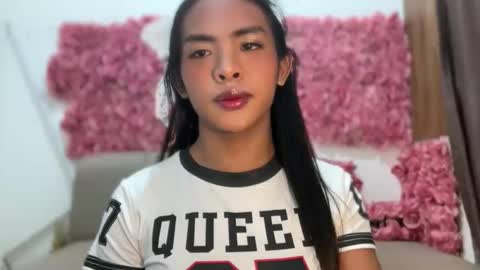 queen ronna online show from September 2025 04:34:01 PM