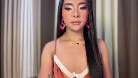 queen ronna online show from April 2026 10:59:01 PM