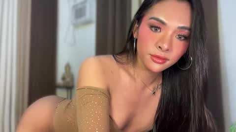 queen ronna online show from May 2026 11:21:01 PM