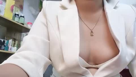 Snapshot of girlhanoi chatting on December 2025 08:58:01 PM girlhanoi online show from December 2025 08:58:01 PM