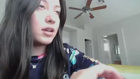 Snapshot of girlnextdoor702 chatting on January 2025 06:21:01 PM Jasmine online show from January 2025 06:21:01 PM