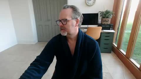 girlsandbikes online show from January 2025 10:52:02 AM