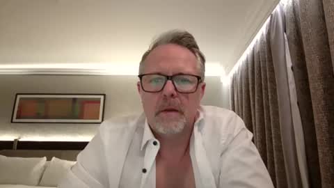 girlsandbikes online show from October 2025 01:28:01 AM