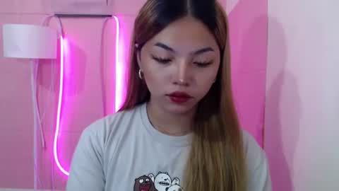 Rhaine online show from March 2025 01:36:02 AM