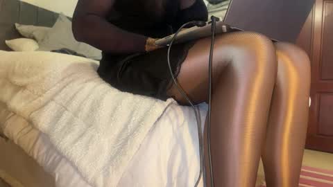 Snapshot of girlyfetish chatting on January 2026 05:50:01 PM girlyfetish online show from January 2026 05:50:01 PM