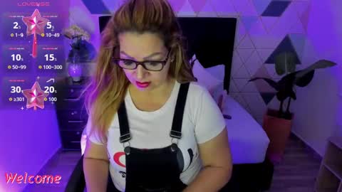 Snapshot of gisela27 chatting on September 2025 12:27:02 PM Gisella online show from September 2025 12:27:02 PM