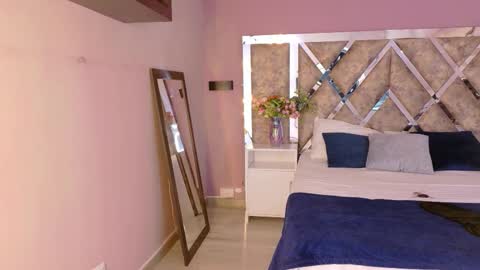 Snapshot of giselamaru chatting on September 2025 11:32:01 AM online show from September 2025 11:32:01 AM