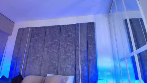 Snapshot of giselamaru chatting on December 2025 11:59:01 AM online show from December 2025 11:59:01 AM