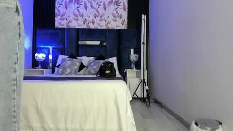     online show from March 2026 10:15:02 AM