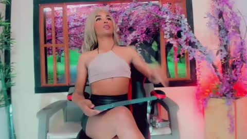 Gisel online show from January 2025 07:44:02 PM