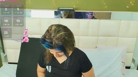 Gisell online show from September 2025 12:27:02 PM