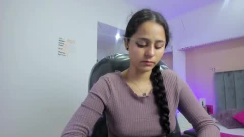 GISELLE ROLDAN online show from February 2026 07:54:02 PM