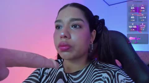 Snapshot of giselle_upp chatting on November 2025 12:22:01 AM Giselle online show from November 2025 12:22:01 AM