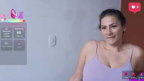 Snapshot of gisellecarter_ chatting on October 2025 01:42:02 PM Giselle online show from October 2025 01:42:02 PM