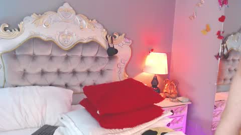 Snapshot of gisellenoah chatting on February 2025 06:01:01 PM GiselleNoah online show from February 2025 06:01:01 PM