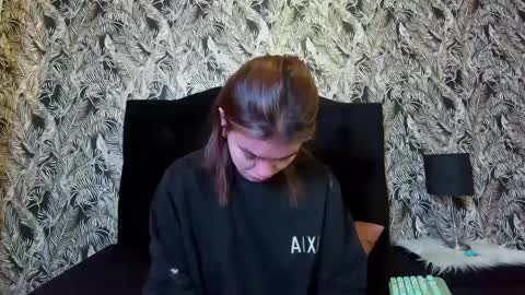 Snapshot of gissel_angel chatting on September 2025 08:32:02 PM Gissel angel online show from September 2025 08:32:02 PM