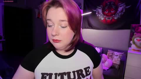 AlexaMillis online show from October 2025 09:15:01 PM