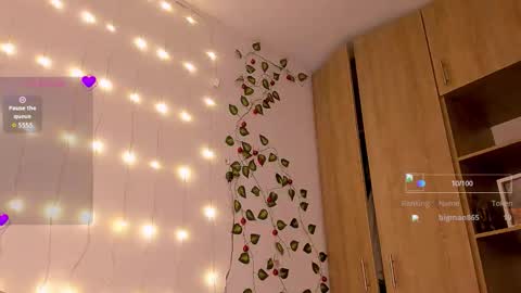 Snapshot of giuliacash chatting on December 2025 01:53:01 PM GiuliaCash online show from December 2025 01:53:01 PM