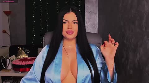 Snapshot of giulyalust chatting on December 2024 10:12:01 PM Giulia online show from December 2024 10:12:01 PM