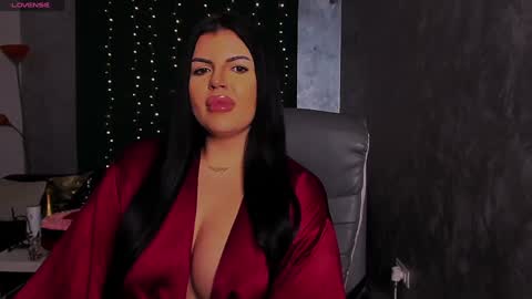 Snapshot of giulyalust chatting on February 2025 01:47:01 AM Giulia online show from February 2025 01:47:01 AM