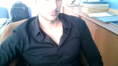 Snapshot of giuseppevai1 chatting on October 2025 10:19:02 AM giuseppevai1 online show from October 2025 10:19:02 AM