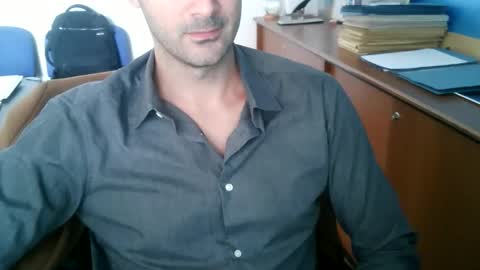 Snapshot of giuseppevai1 chatting on October 2025 11:33:02 AM giuseppevai1 online show from October 2025 11:33:02 AM