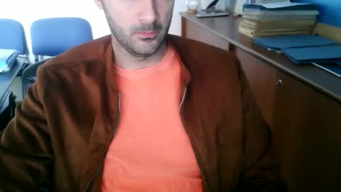 Snapshot of giuseppevai1 chatting on November 2025 10:37:01 AM giuseppevai1 online show from November 2025 10:37:01 AM