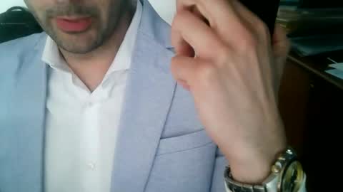 Snapshot of giuseppevai1 chatting on March 2026 03:30:01 PM giuseppevai1 online show from March 2026 03:30:01 PM