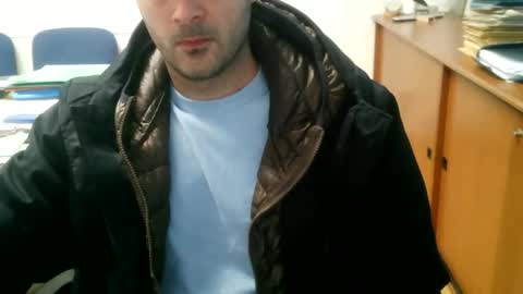 Snapshot of giuseppevai1 chatting on April 2026 04:05:02 PM giuseppevai1 online show from April 2026 04:05:02 PM