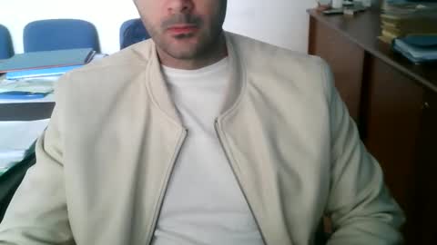 Snapshot of giuseppevai1 chatting on April 2026 07:42:01 AM giuseppevai1 online show from April 2026 07:42:01 AM