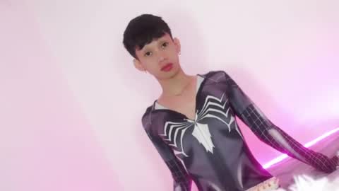 givemethrillx online show from May 2026 12:35:01 PM