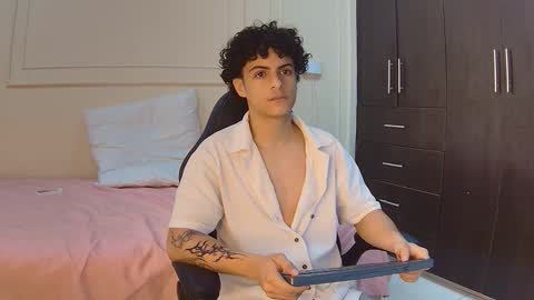 Snapshot of giyu_hayashi chatting on December 2025 12:55:02 PM giyu online show from December 2025 12:55:02 PM