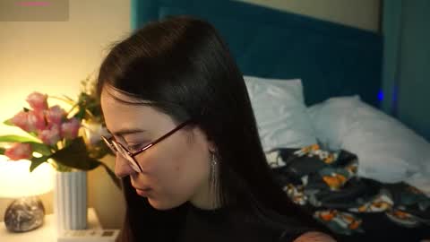 Agness online show from November 2025 02:52:02 PM