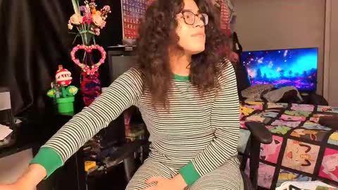 glaceon9 online show from February 2025 07:58:01 PM