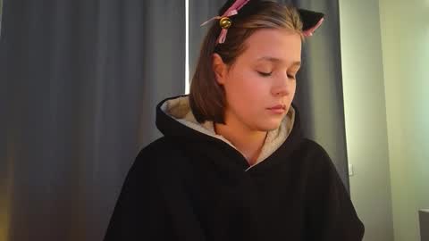 Snapshot of gladysacreman chatting on October 2025 03:02:02 AM Michelle online show from October 2025 03:02:02 AM