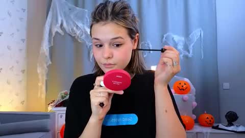 Snapshot of gladysacreman chatting on October 2025 02:58:02 AM Michelle online show from October 2025 02:58:02 AM