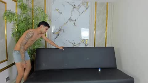 Snapshot of glamorous_ggh chatting on May 2026 01:11:02 AM glamorous_ggh online show from May 2026 01:11:02 AM